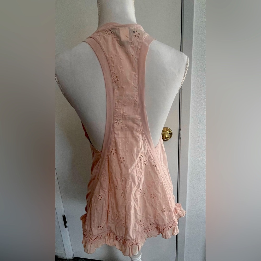 Eyelet Moda International Tank top